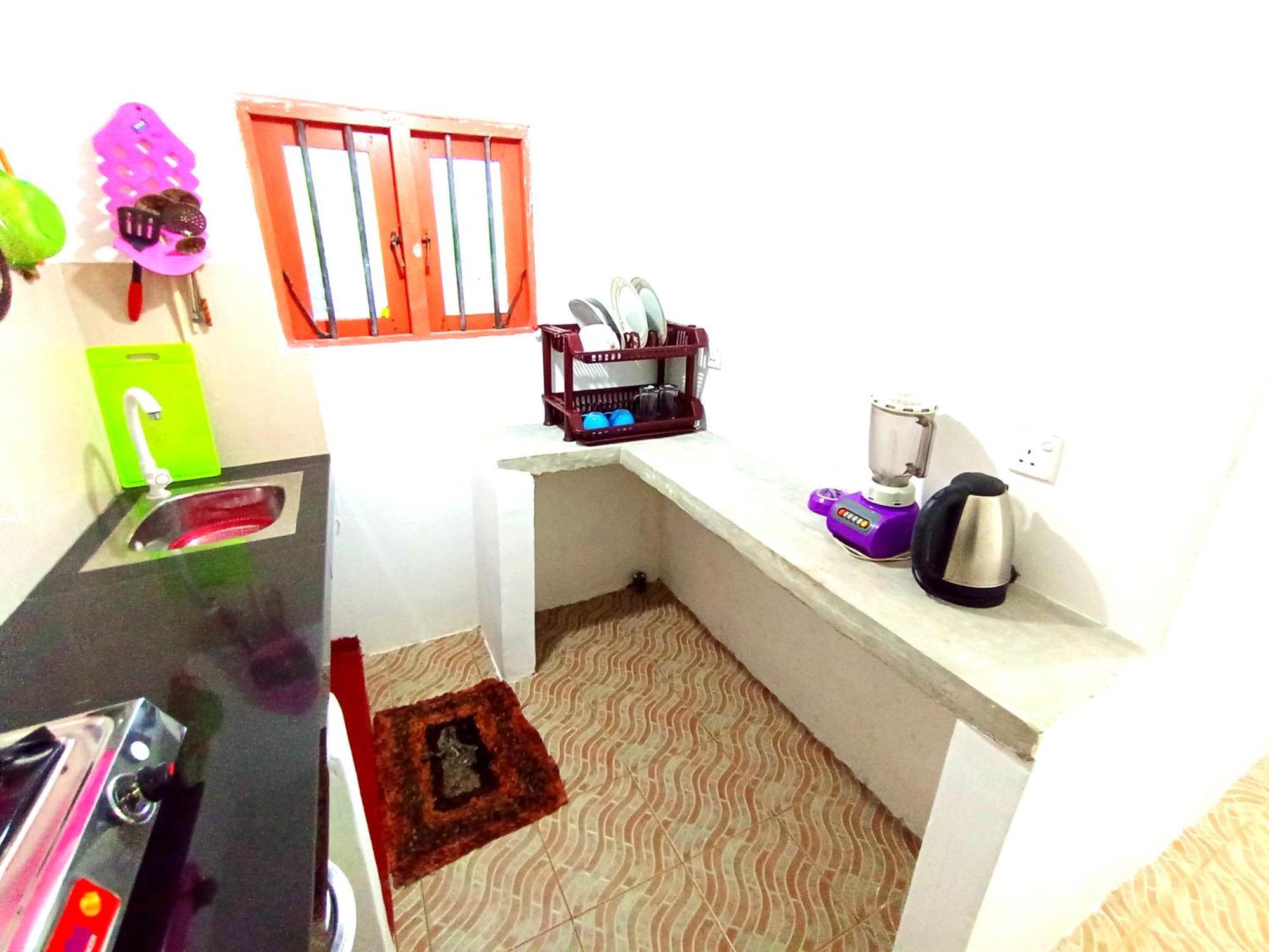 Sasaa Guest House Mirissa Bagian luar foto